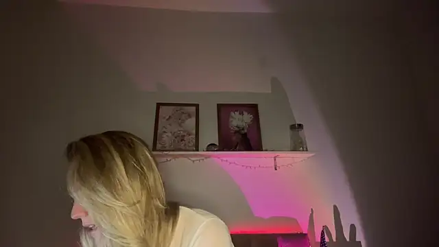 sweetemma x online show from June 16, 2:23 am