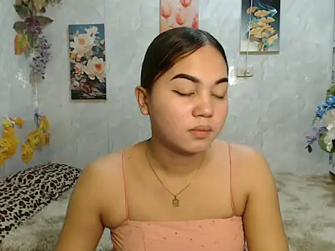ur asiankat online show from June 12, 5:10 pm