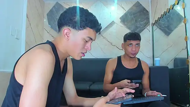 Yeff 26 online show from June 3, 11:44 am