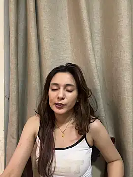 Lilywant online show from June 24, 3:55 pm