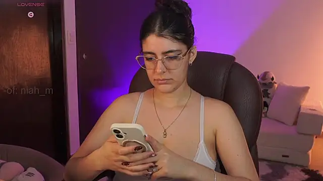  Niah online show from June 4, 11:09 pm