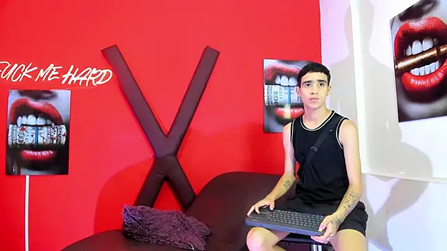 TWINKS BOYSX online show from May 8, 1:42 am