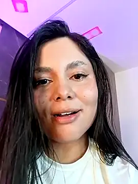 Eva-Apple online show from June 9, 2:44 am