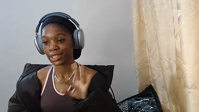 PetiteBarbie 05 online show from July 23, 6:21 am