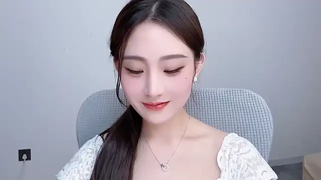  222Mia online show from June 2, 3:07 am