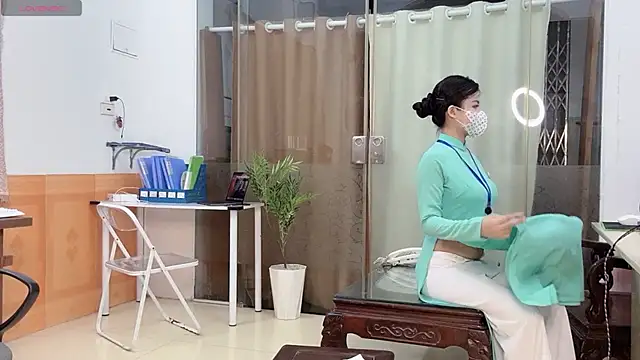 Mono-StewardessMysa online show from May 8, 2:31 pm