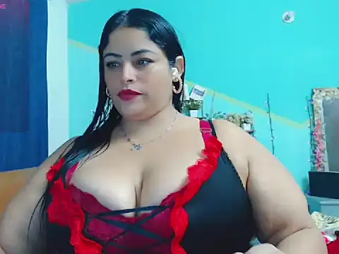 JessicaaVega online show from June 8, 5:19 am