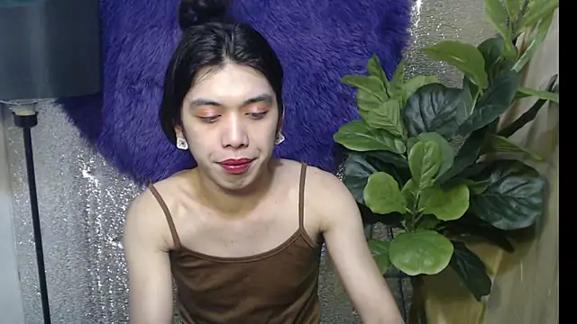 RoseAmarie online show from June 12, 6:21 am