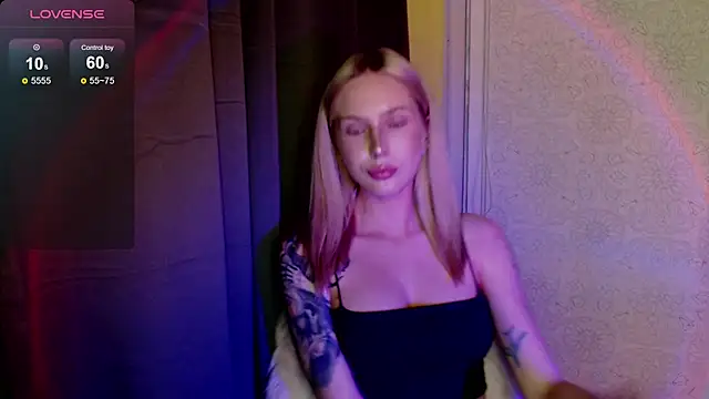 MichelleVelour online show from May 15, 7:16 pm