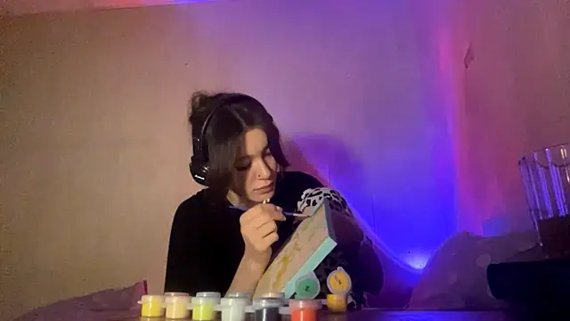 RoniBraccia online show from May 11, 4:59 pm