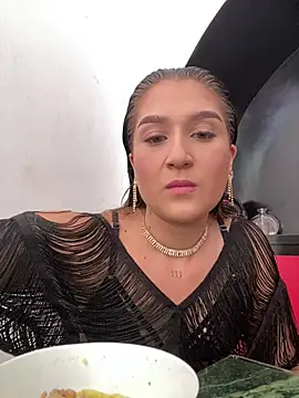 IsabelleMilan online show from June 29, 8:41 pm