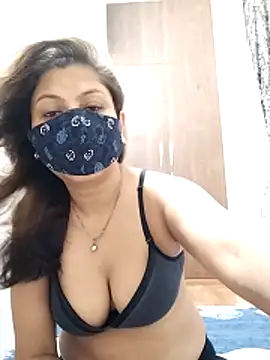 hot kiran2000 online show from June 30, 6:51 pm