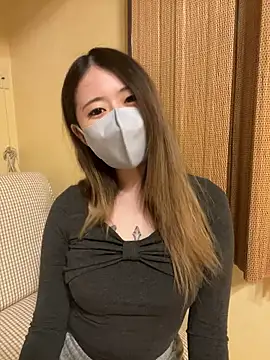 sara-n n online show from May 17, 2:38 pm