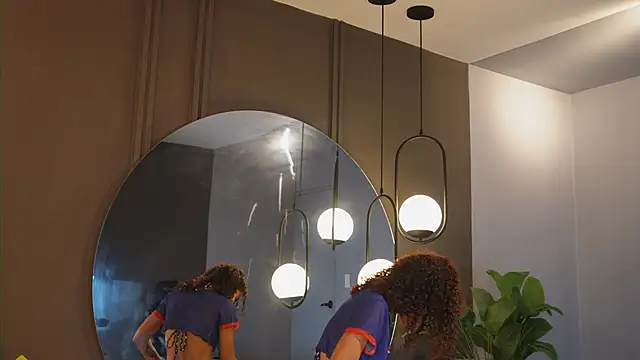 SeleneMous online show from June 7, 5:09 pm