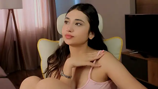 honeylanaa online show from June 25, 4:34 am