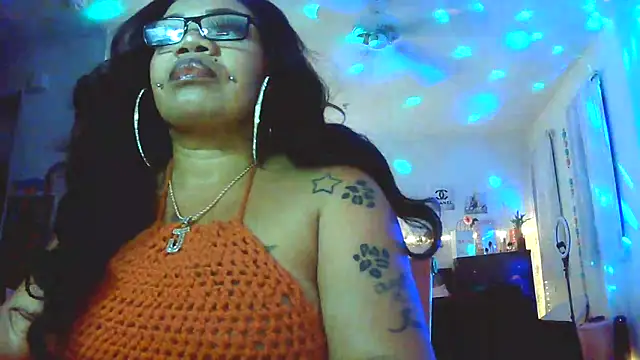 NailGoddessnow online show from September 28, 5:36 am