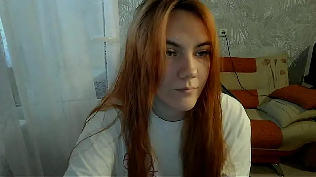 ember fox   online show from June 2, 10:27 am