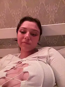 Yuna Gasai online show from May 21, 6:28 pm