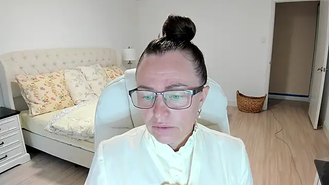 Vika73 online show from September 15, 12:57 pm