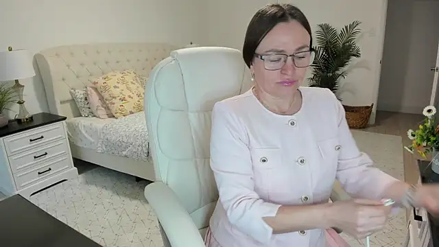 Vika73 online show from March 24, 12:43 pm