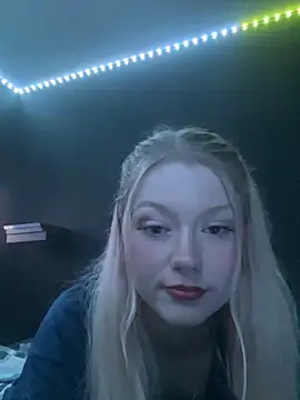 Venin-rose online show from May 18, 10:38 pm