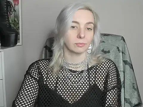 velvetanne online show from July 6, 6:40 am