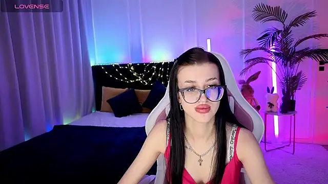 Ariella Me online show from July 7, 6:05 am