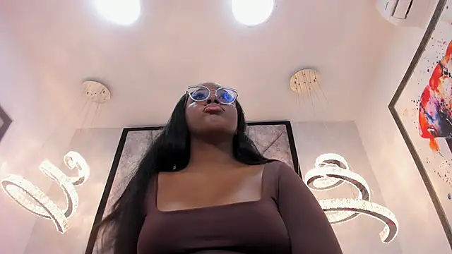 ZoeBrowns online show from June 8, 12:39 pm