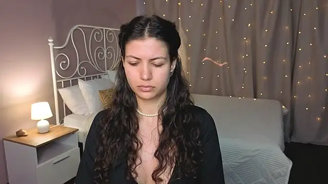 NoelPerfect online show from June 19, 9:35 am