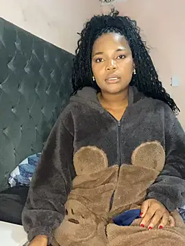 nothileenhle online show from June 4, 6:34 pm