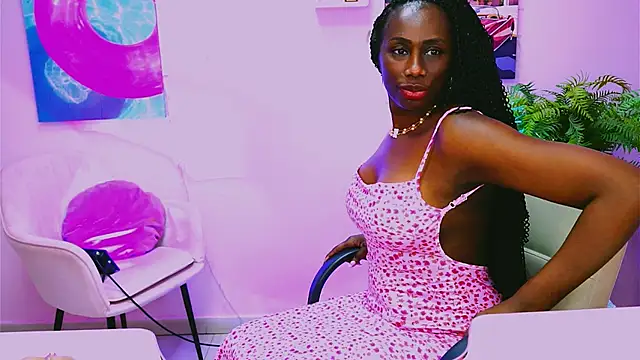 naomicampbi online show from May 24, 10:14 am