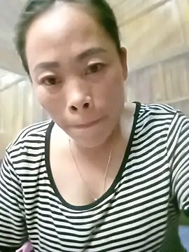 Rinna sexy online show from May 20, 3:20 pm
