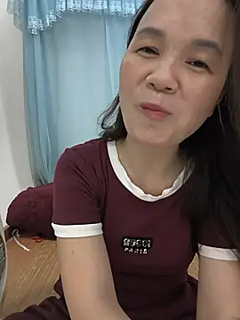 Lye lovely online show from June 24, 2:49 pm