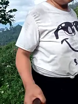 Bong sexy online show from June 18, 9:14 am