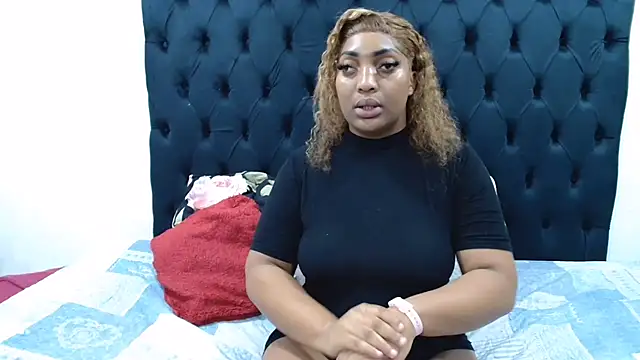Dope Chick online show from June 25, 7:13 am