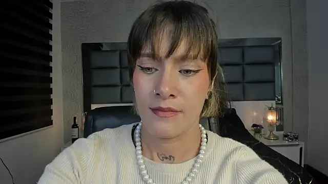 Mrs Regina clk online show from July 6, 3:01 am
