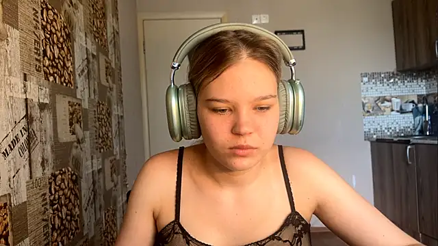 HellyRay online show from June 25, 1:24 pm