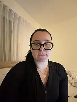FemiNoir online show from June 5, 10:38 pm
