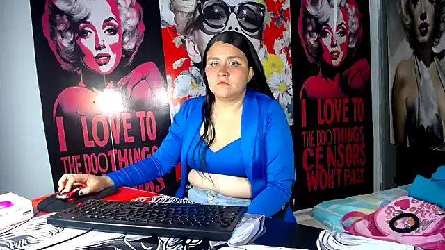BaddieLuxe  online show from May 24, 10:14 am