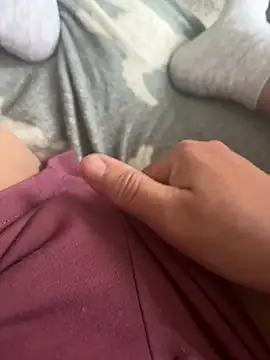 elizabethenglishrosey online show from June 17, 8:37 am