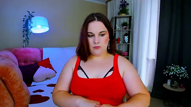 OliviaTwens online show from July 10, 11:10 am