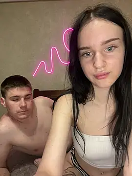 LeoCouple1 online show from May 26, 9:58 pm