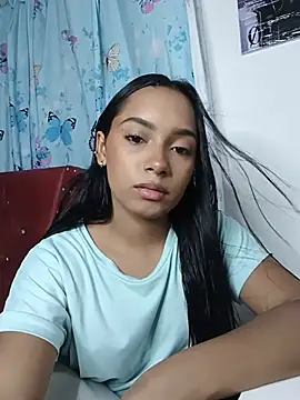 xcleila online show from July 17, 7:35 am