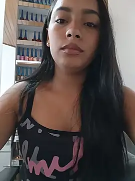 xcleila online show from June 24, 2:05 pm