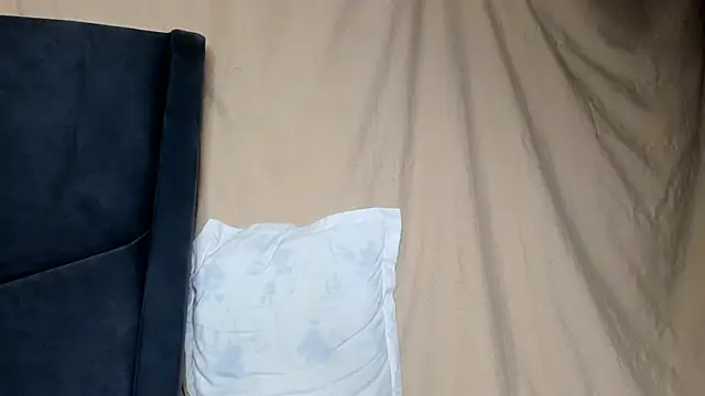 Badd Girl online show from July 10, 5:41 am