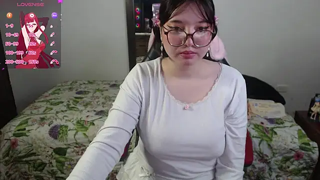 Hinata kawaii online show from June 8, 9:32 am