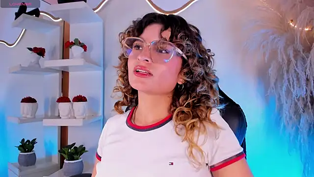 emilymjs  online show from May 31, 4:07 am
