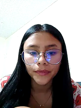 Sofielovee-01 online show from July 15, 2:16 am