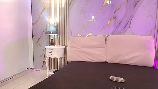 LizzyRaven online show from June 6, 12:44 pm