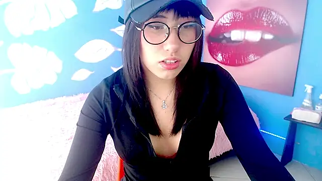 eli doll online show from June 12, 6:38 pm